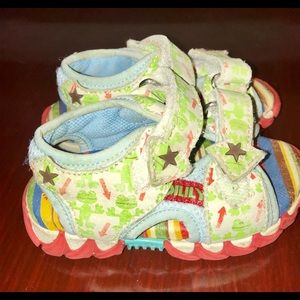 Infant toddler size 21 Oilily frog sandals